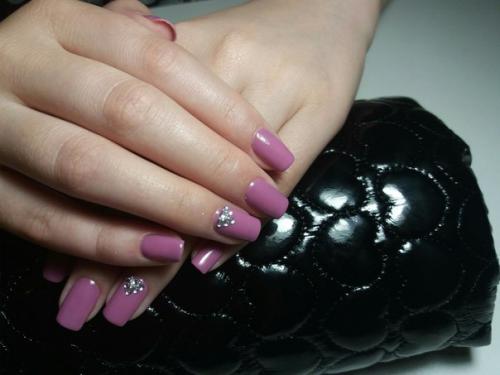 Девочки, месяц как закончила курсы (там впервые и сделала кому то маникюр и покрытие. 04