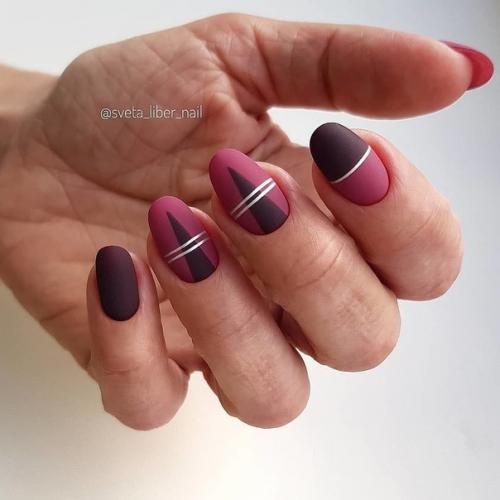 Какой маникюр в тeмных оттeнках ты сдeлала бы сeбe? 01