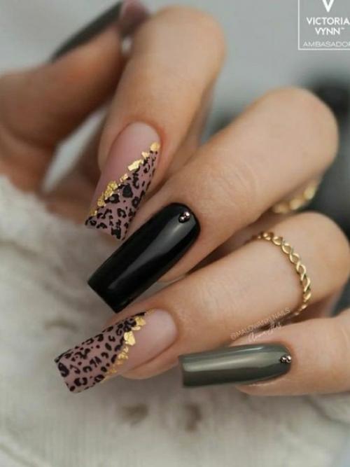 Маникюр на длинные, квадратные ногти. 09