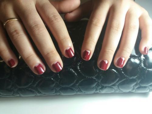 Девочки, месяц как закончила курсы (там впервые и сделала кому то маникюр и покрытие. 03