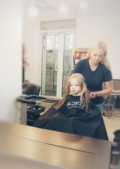 Готовимся к отпуску, срезали длину - облегчили маме жизнь. 03