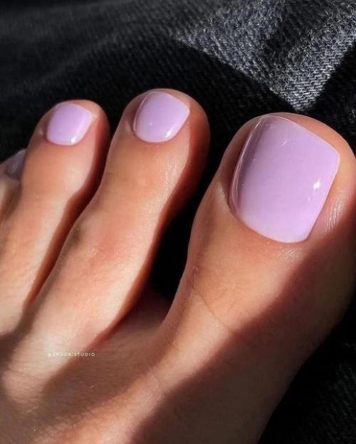 Френч маникюр - классический и элегантный вариант, который подходит практически для любого случая. 01