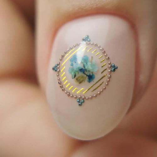 Корейский Маникюр - почему-то сейчас очень часто можно услышать именно такое название. 05