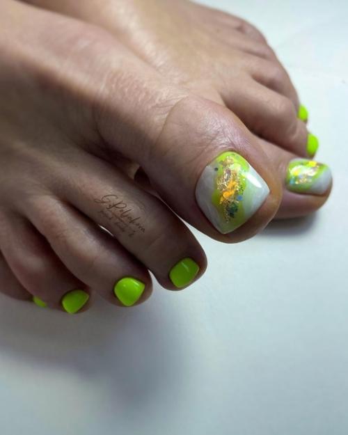 Дизайн педикюра летом. 03