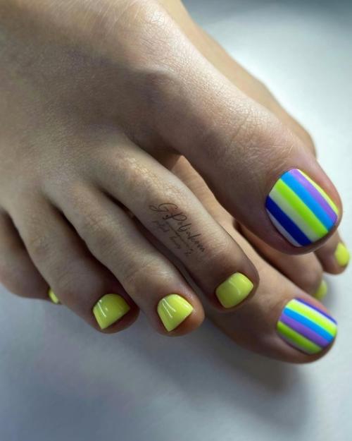 Дизайн педикюра летом. 05