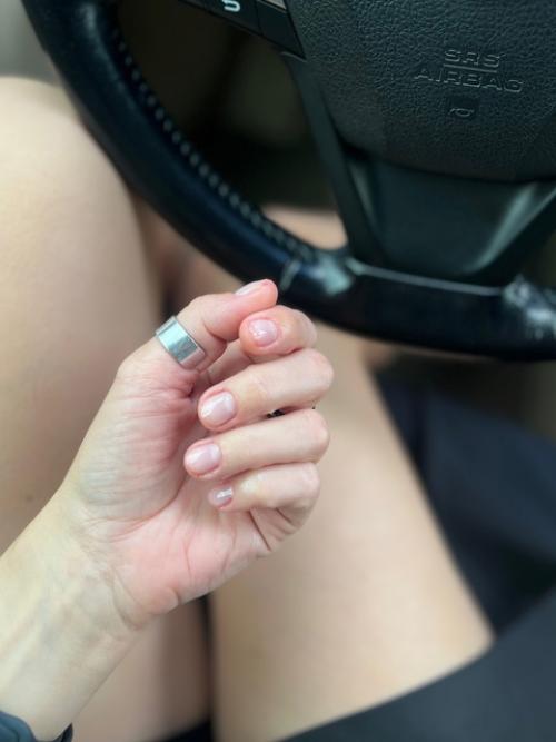 Иногда, чтобы добиться результата, даже если говорить о бьюти - процедурах, требуется не один и не два визита к мастеру. 02