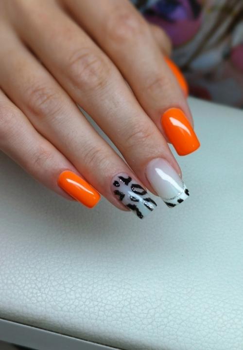 Красивый маникюр придает женщине уверенности в себе не меньше чем нижнее бельё! 01