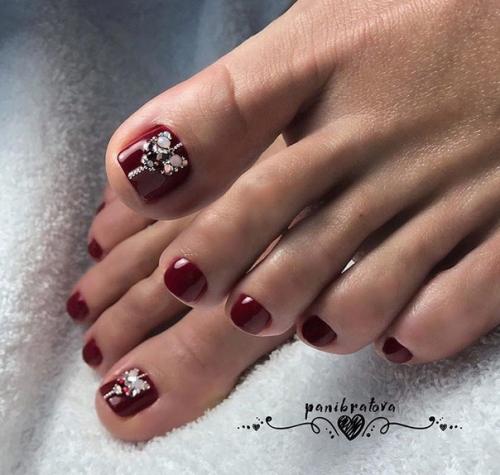 Педикюр с сердечками. 05