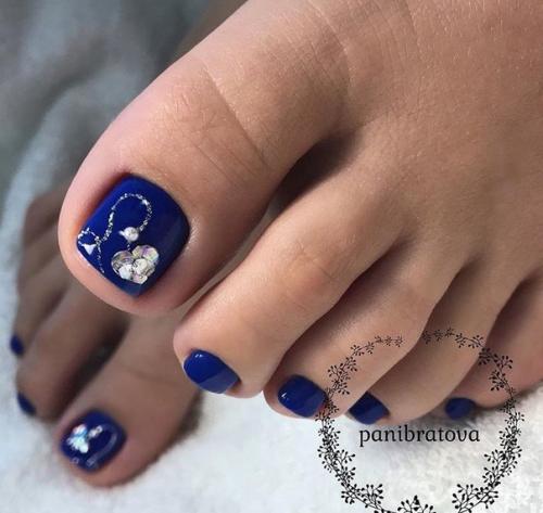 Педикюр с сердечками. 06