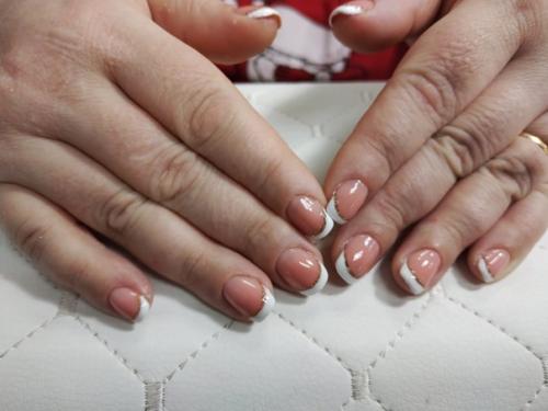 Что такое френч в маникюре? 01