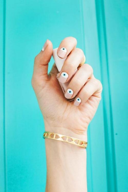 Новый тренд в нейл - арте - дизайны с глазами! 03