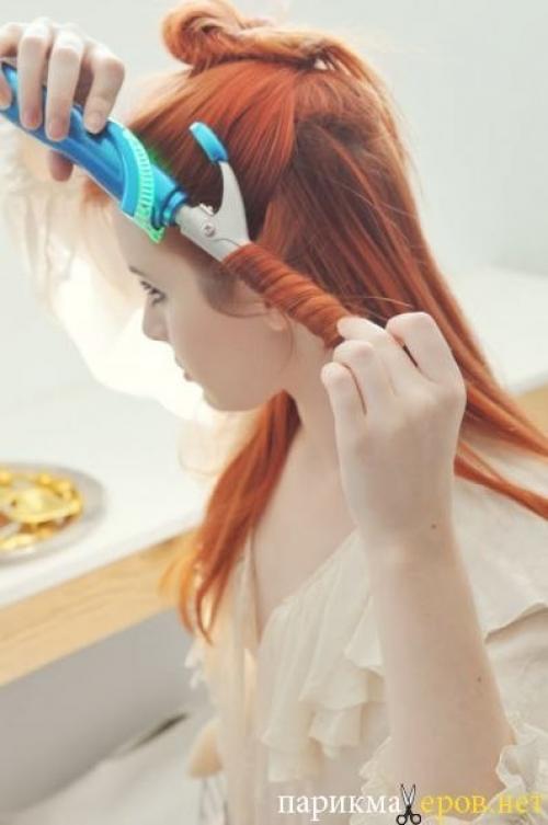 1 заколите верхнюю часть волос на затылке. 02