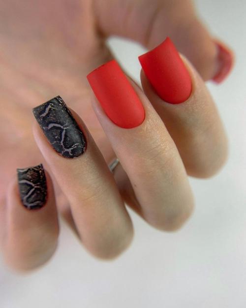 Компании тестируют свои автомобили, разбивая их на скорости 64 км/ч (40 миль в час. 05