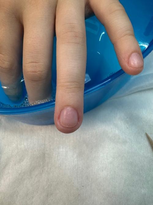 Преимущества детского маникюра. 03