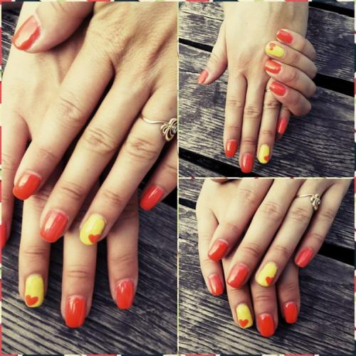 Привет, девчонки!  Начала покрытием ногтей гель лаком буквально 2-3 недели назад заниматься. 02