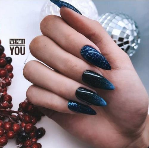 Маникюр в тёмных тонах. 07