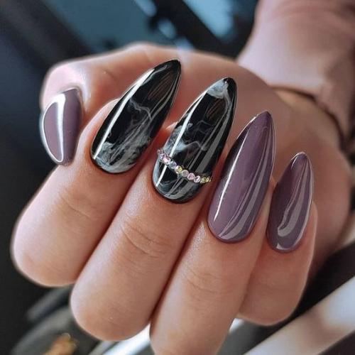 Маникюр в тёмных тонах. 03