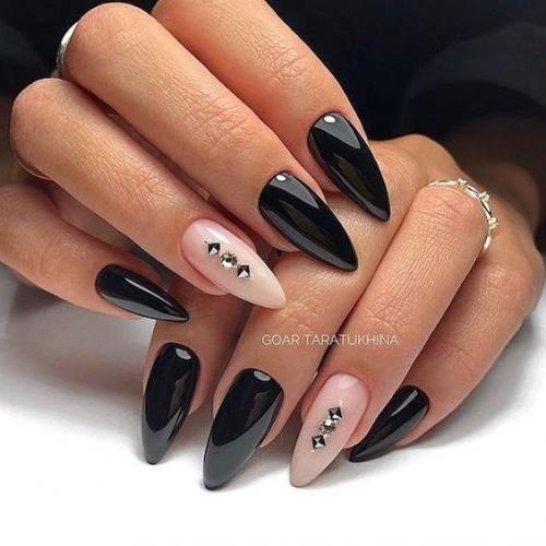 Маникюр в тёмных тонах. 08