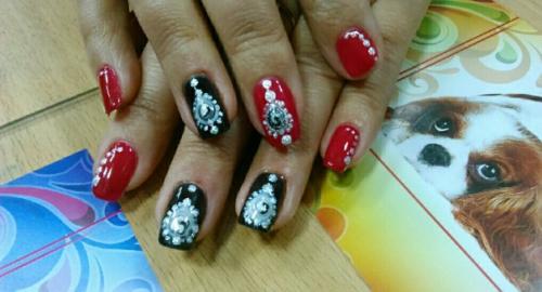 Внимание!  Дорогие девушки предлагаю услуги мастера ногтевого сервиса, маникюр г. л. от 500 руб. педикюр простой 500 руб. 02