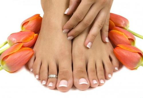 Где можно бесплатно постричься и сделать маникюр. 02