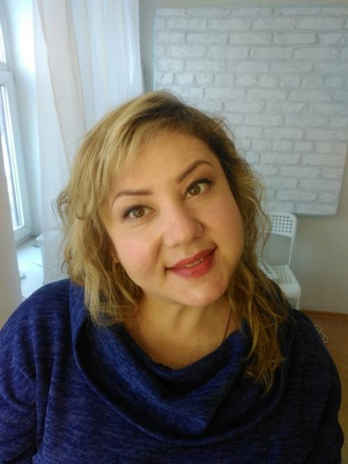 Занятие сам себе визажист Елена получила в подарок от своей сестры! 02