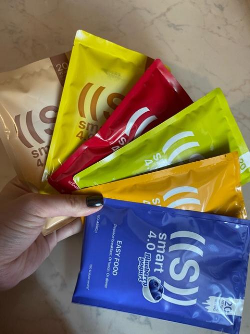 Мои помощники - это коктейли Energy Smart. 02