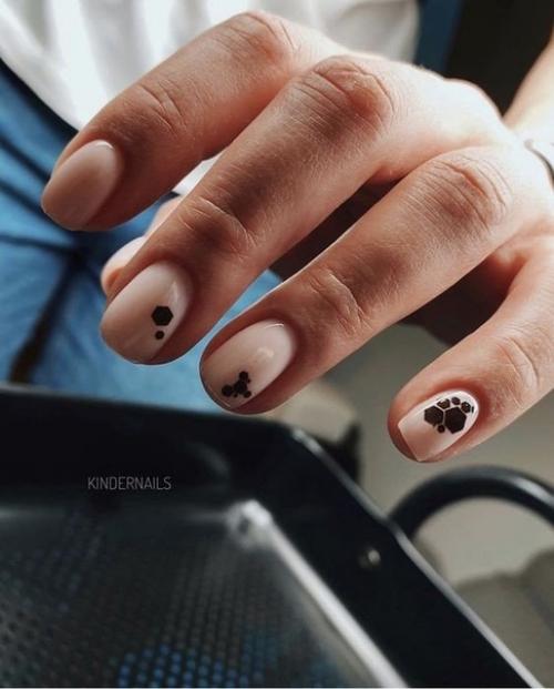 Нежный дизайн маникюра в подборке. 07