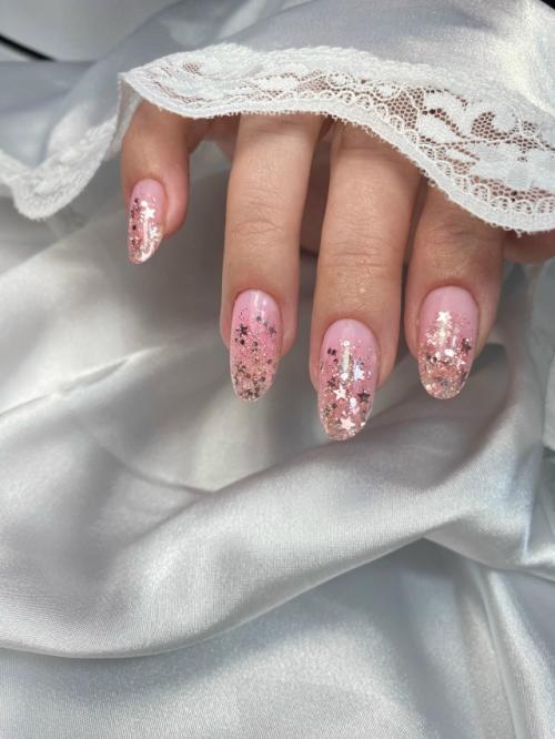 Сняли материал. Маникюр. 01