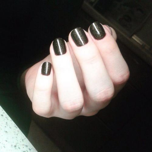 Занимаюсь маникюром с покрытием гель лака. 06