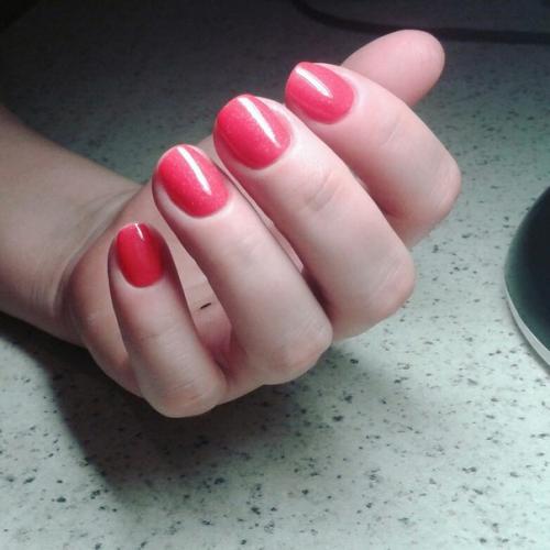 Занимаюсь маникюром с покрытием гель лака. 04