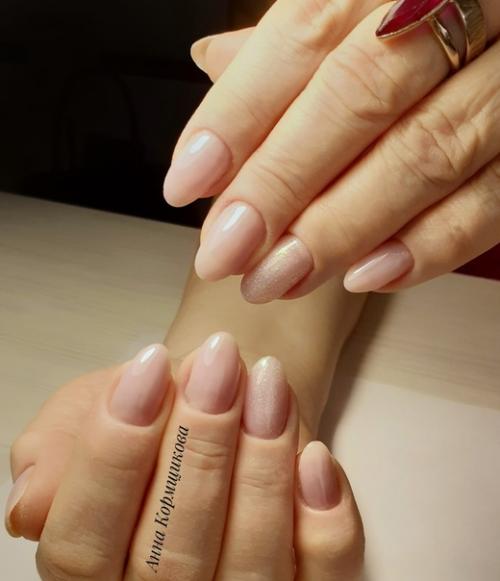 Ручки мамы.  Никогда такой длины ногтей не было, но в эту коррекцию пришлось даже немного убрать. 01