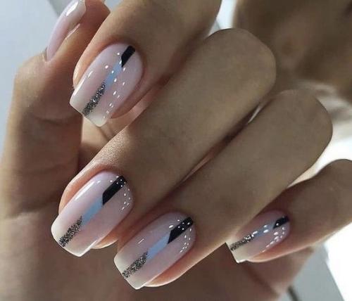 Идеи маникюра с вертикальной полоской. 07