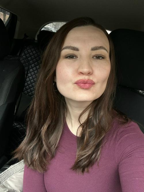 Мастера маникюра постят бесконечные ногти, мастера по волосам - волосы, фотографы - чужие фото, мастера по шугарингу - ну в общем вы поняли. 01