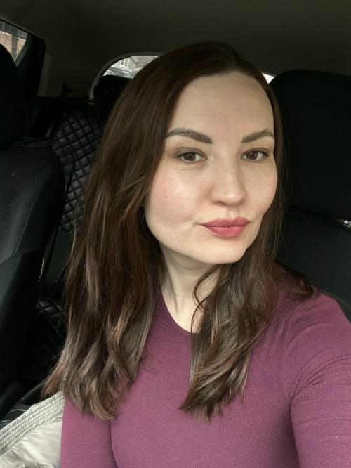 Мастера маникюра постят бесконечные ногти, мастера по волосам - волосы, фотографы - чужие фото, мастера по шугарингу - ну в общем вы поняли. 03