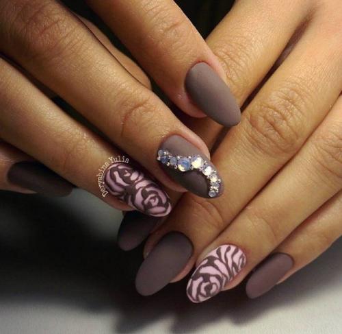 Идеи необычного маникюра с бархатным покрытием. 02