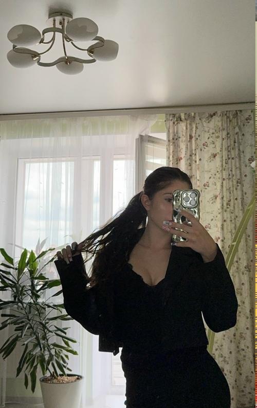 Когда у мамы есть доча, то она: 02