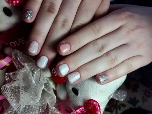 Девочки, здравствуйте!  Подскажите пожалуйста сколько брать денег с моделей, брать ли их вообще. 01