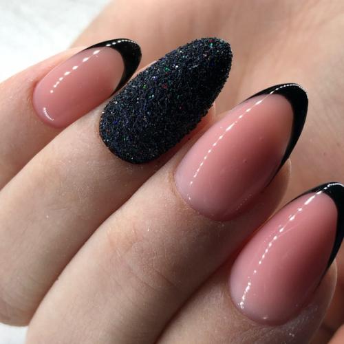 Оцените, пожалуйста!  1 фото - наращивание сама себе на правой руке (я правша). 01