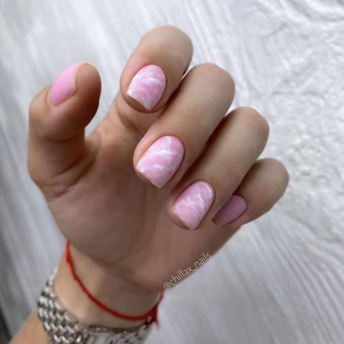 Белые рисунки на ногтях. 10. 03