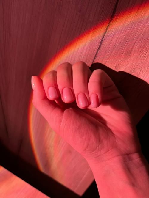 Прошу оценку!  Самоучка, точнее училась пристально наблюдая за тем, как мне делали маникюр разные мастера в течении 2-3 лет. 02