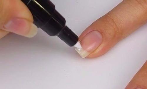 Французский маникюр маркером. 04