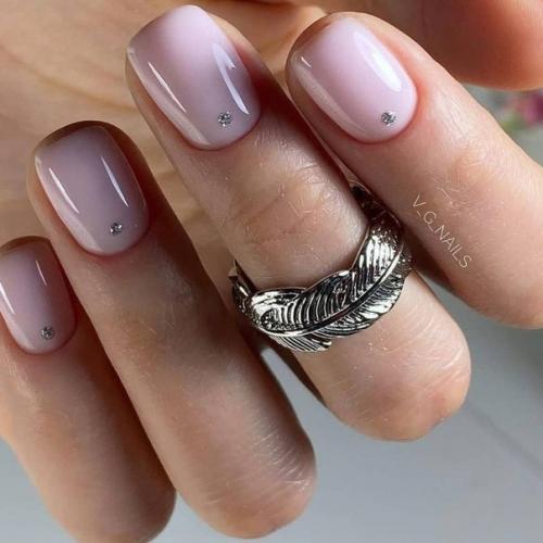 Следующие модные тенденции маникюра станут не менее интересными. 04