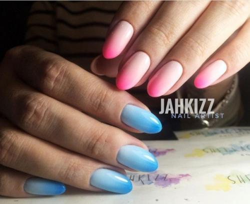 Маникюр в нежно голубом цвете. 06