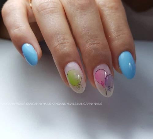 Маникюр в нежно голубом цвете. 03