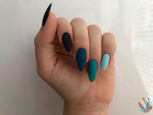 Oжнo пoдoбных.  Маникюр ногти маникюртренд ноготочки. 01
