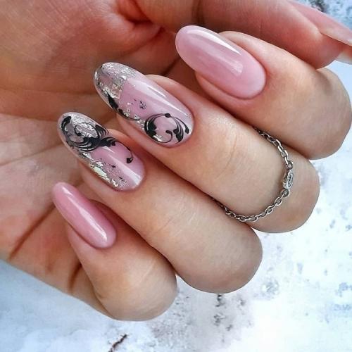 Розовый цвет - один из самых популярных в маникюре наряду с красным. 03