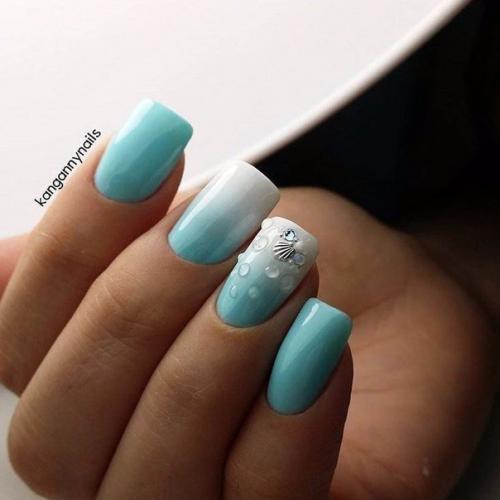 Нежные, изысканные, близкие к природным цвета признаны фаворитами этого сезона в нейл - арте. 04