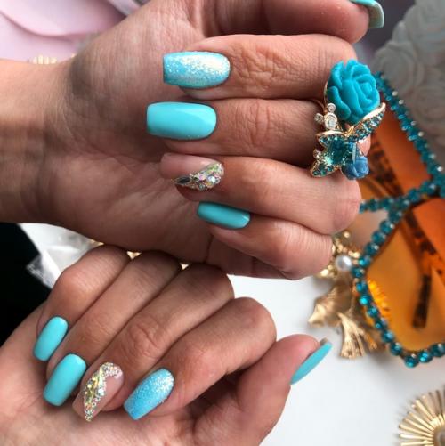 Полегче!  Поскромнее!  О нет, это не про нас. 02