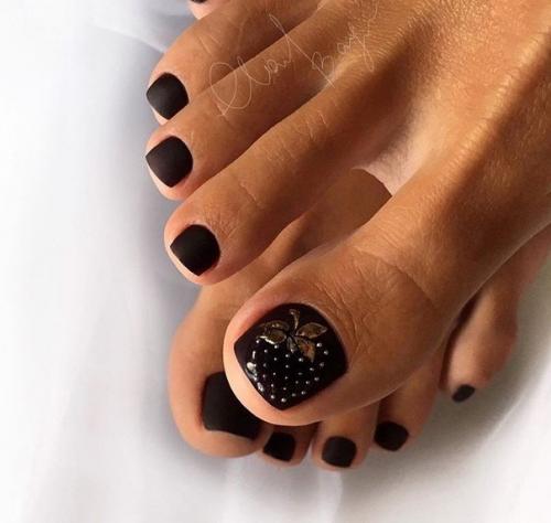Идеи педикюра дизайна с точками. 02