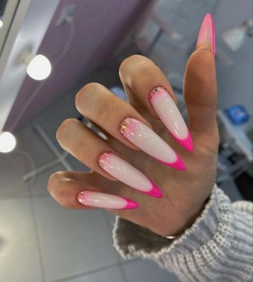 Маникюр на острые ноготки. 02